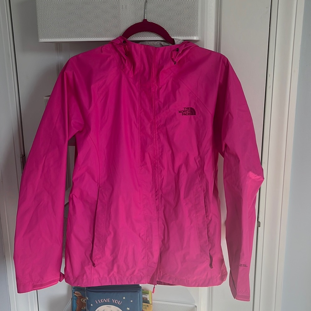 Bright Pink women’s Venture 2  North Face Raincoat in EUC